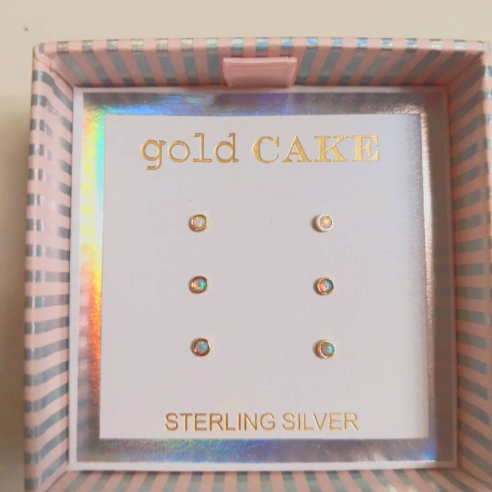 Gold cake silver sterling studs NEW